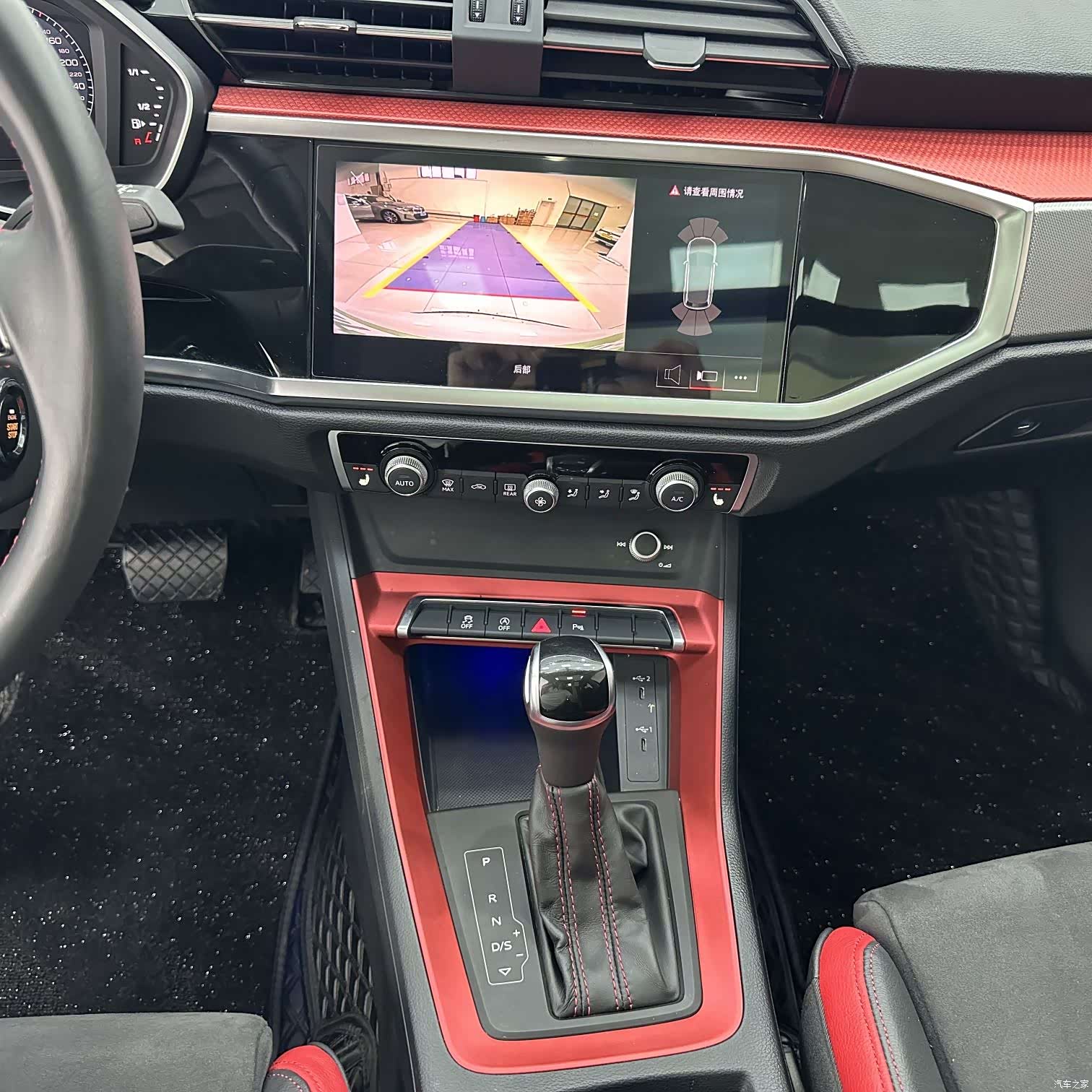 Audi Q3, 2022 14