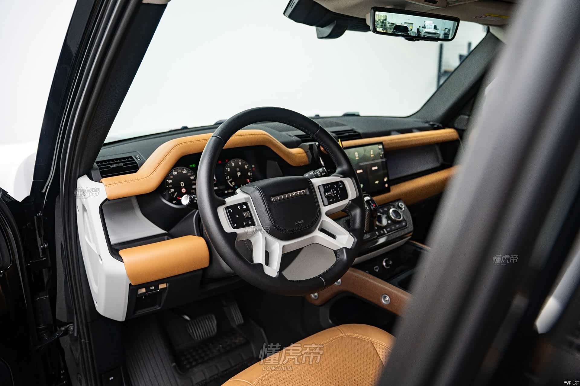 Land Rover Defender, 2023 9