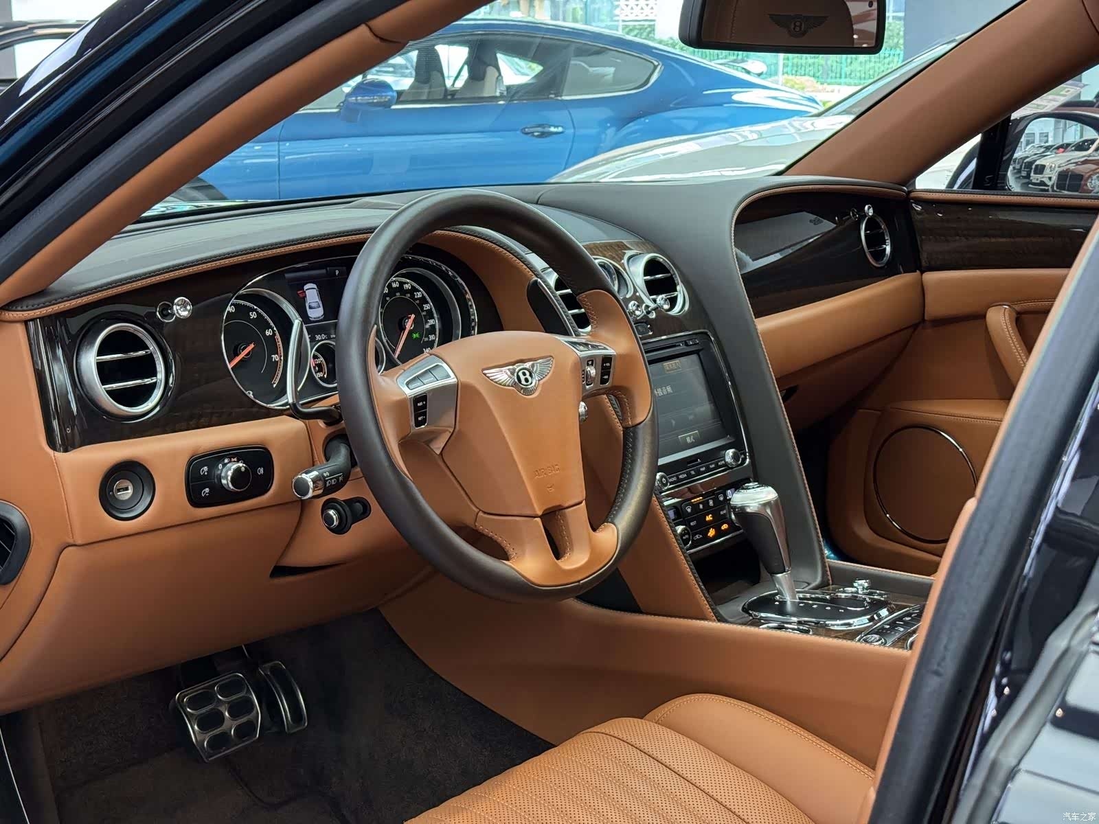 Bentley Flying Spur, 2018 7