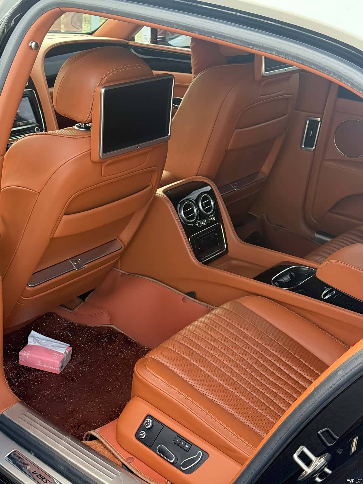 Bentley Flying Spur, 2017 13