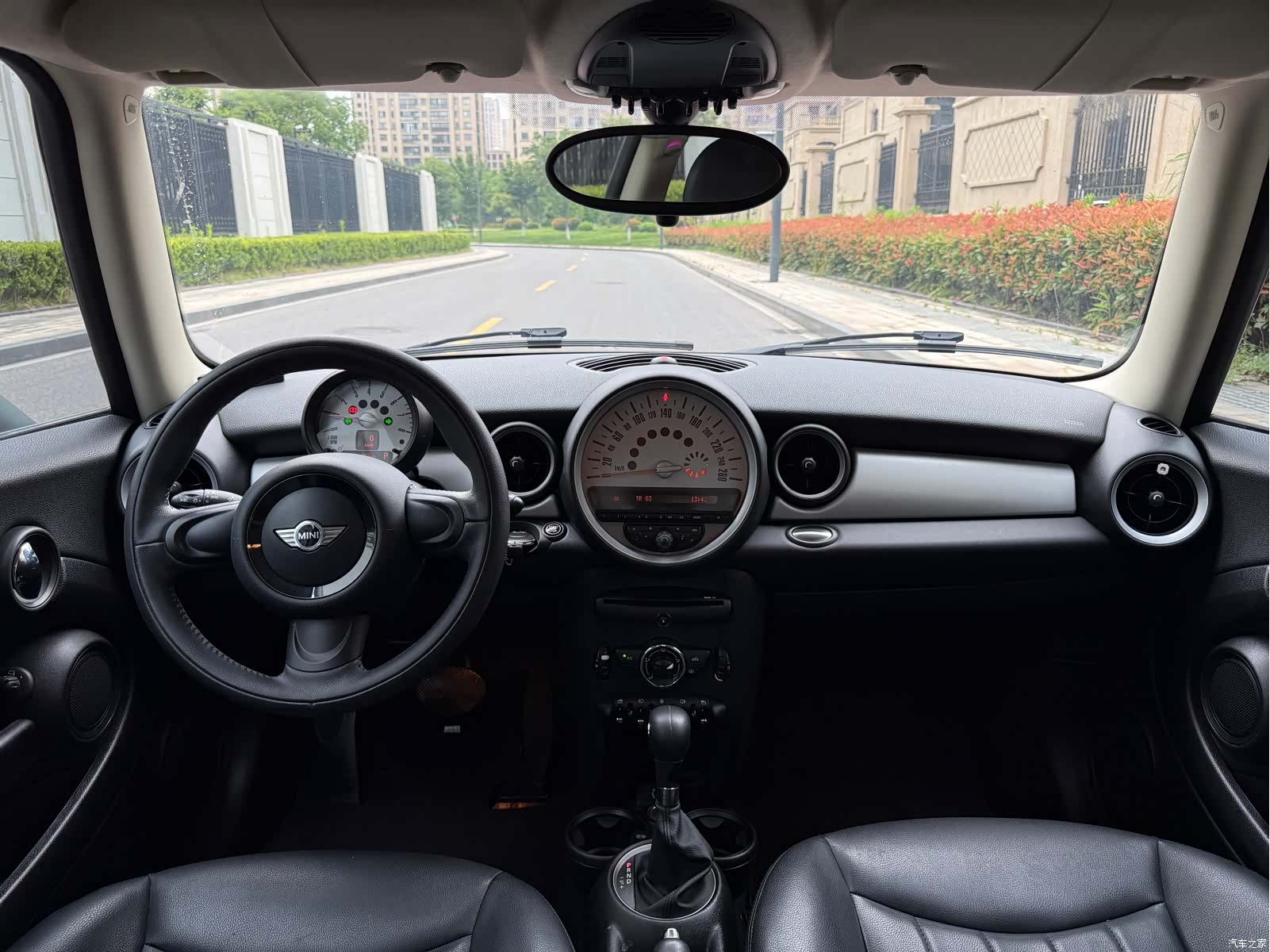 Mini ONE, 2014 11