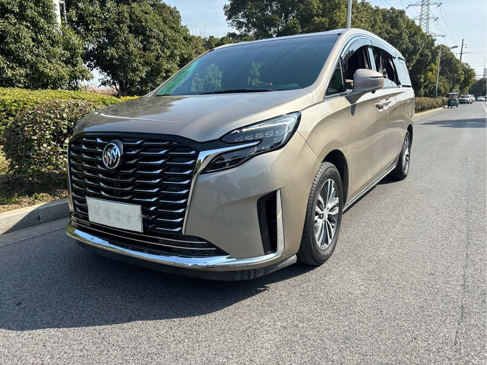 Buick GL8, 2023 1