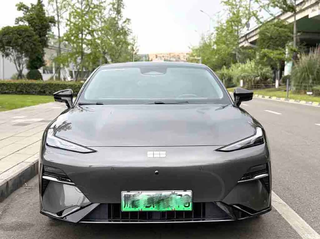 Geely E8, 2025 3