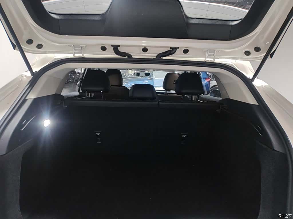 Roewe D5X, 2024 19