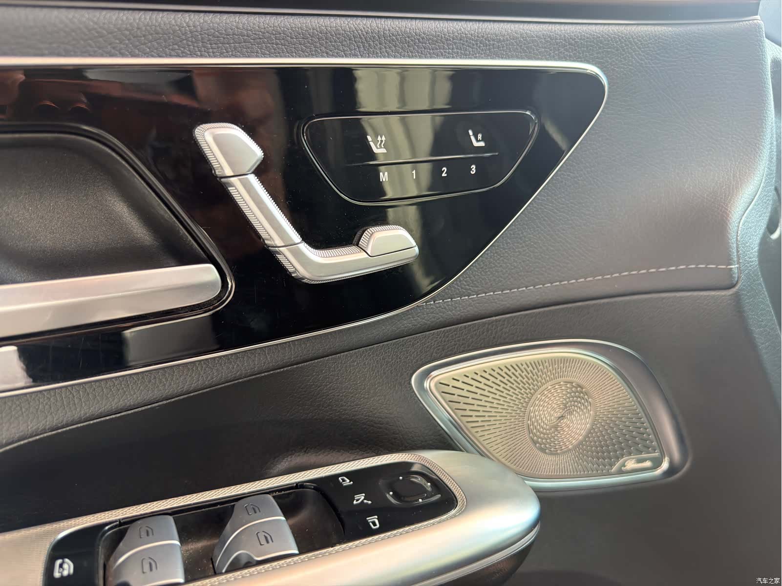 Mercedes-Benz EQE, 2024 6