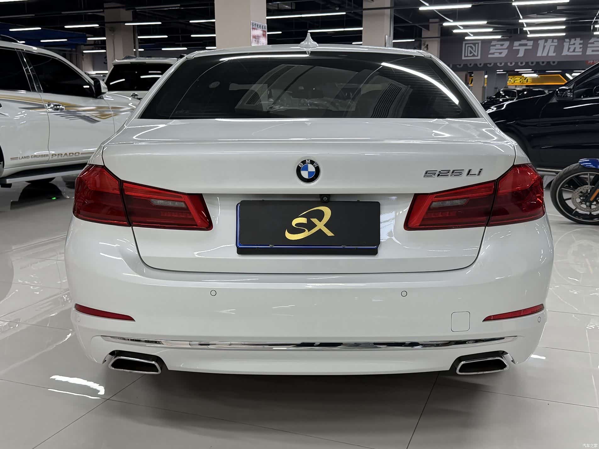 BMW 5 Series, 2018 все фото
