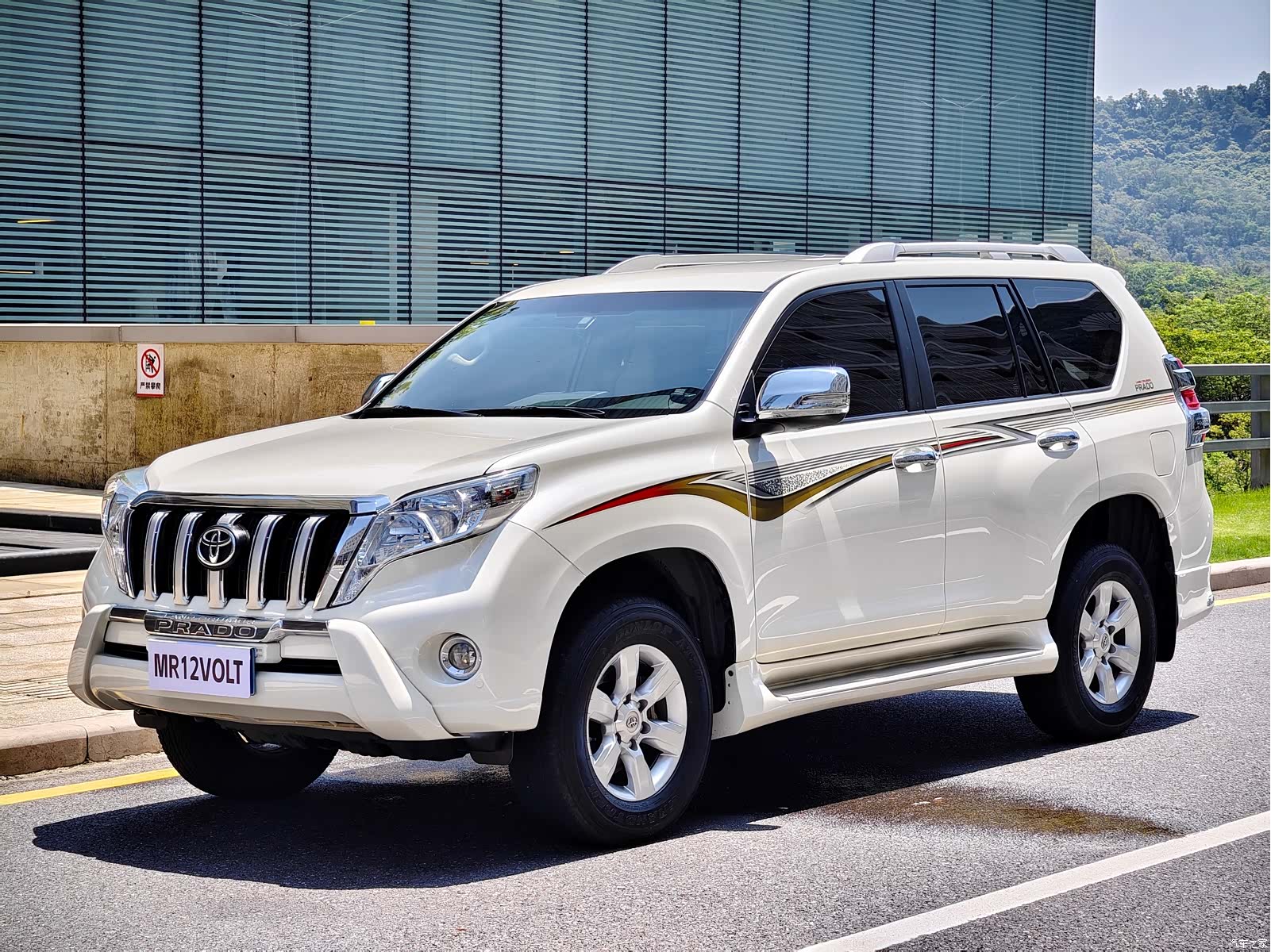 Toyota Prado, 2017 1