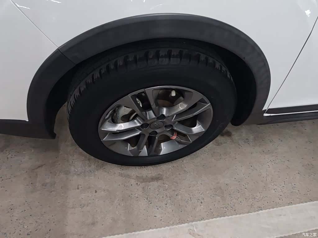 Geely X3, 2020 23