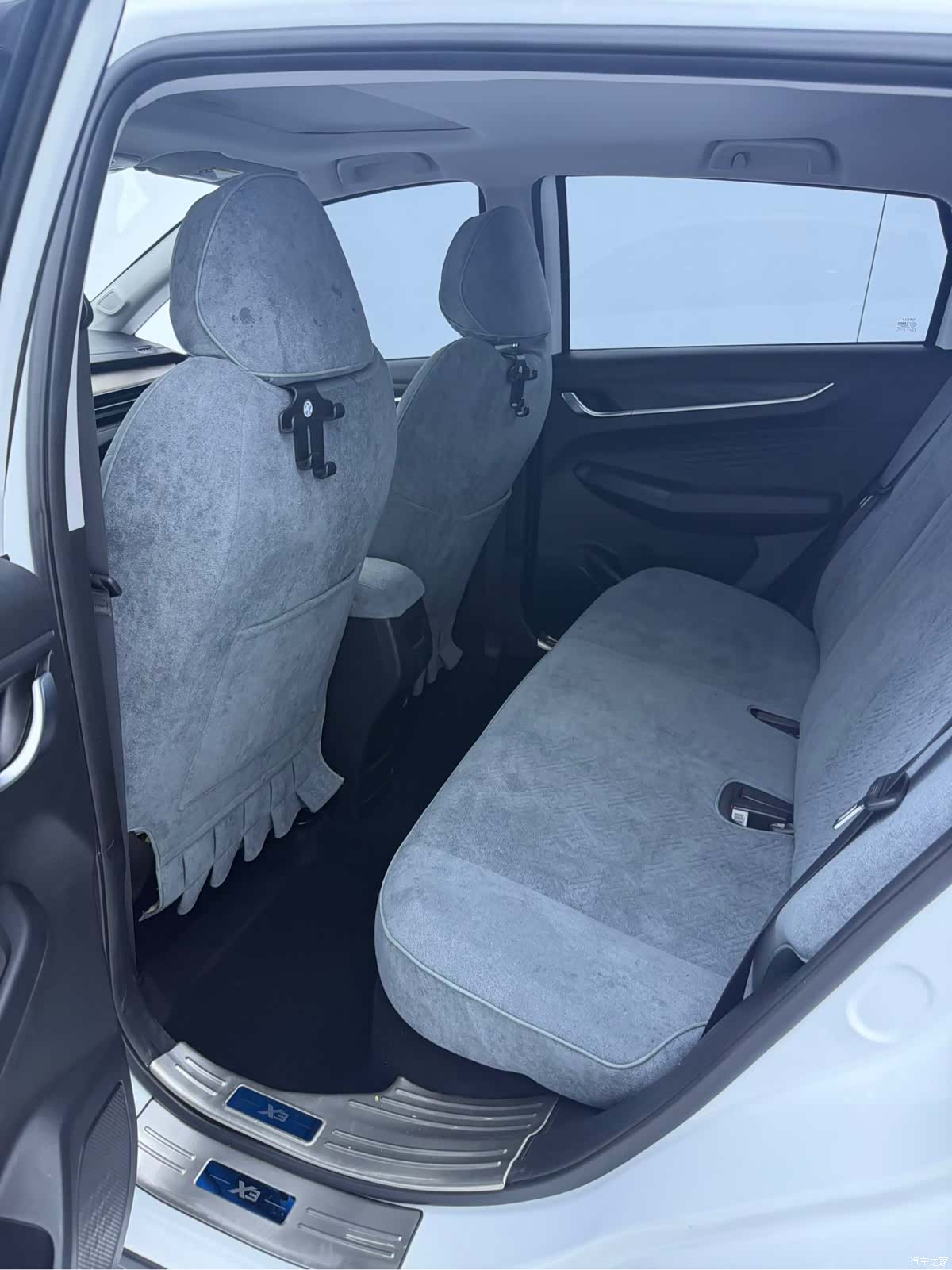Geely X3, 2022 11