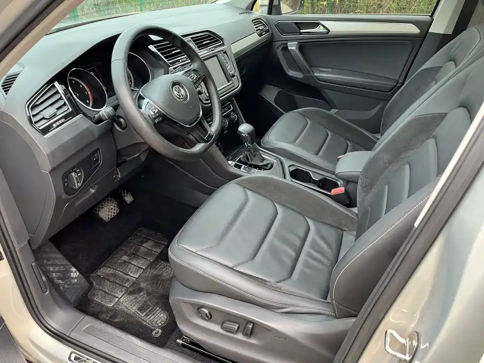 Volkswagen Tiguan L