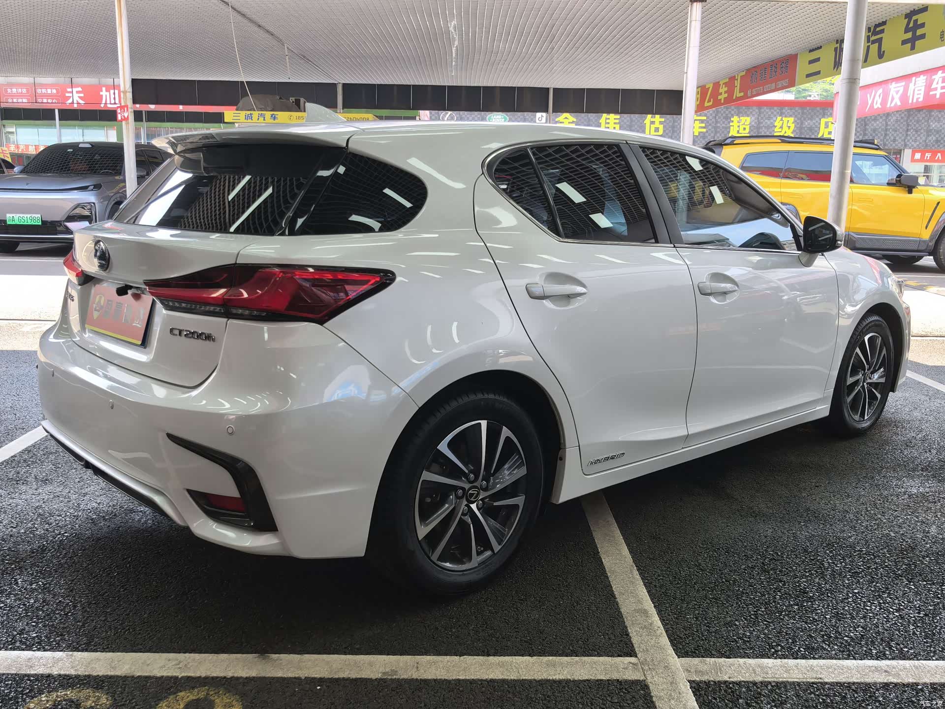 Lexus CT, 2018 12