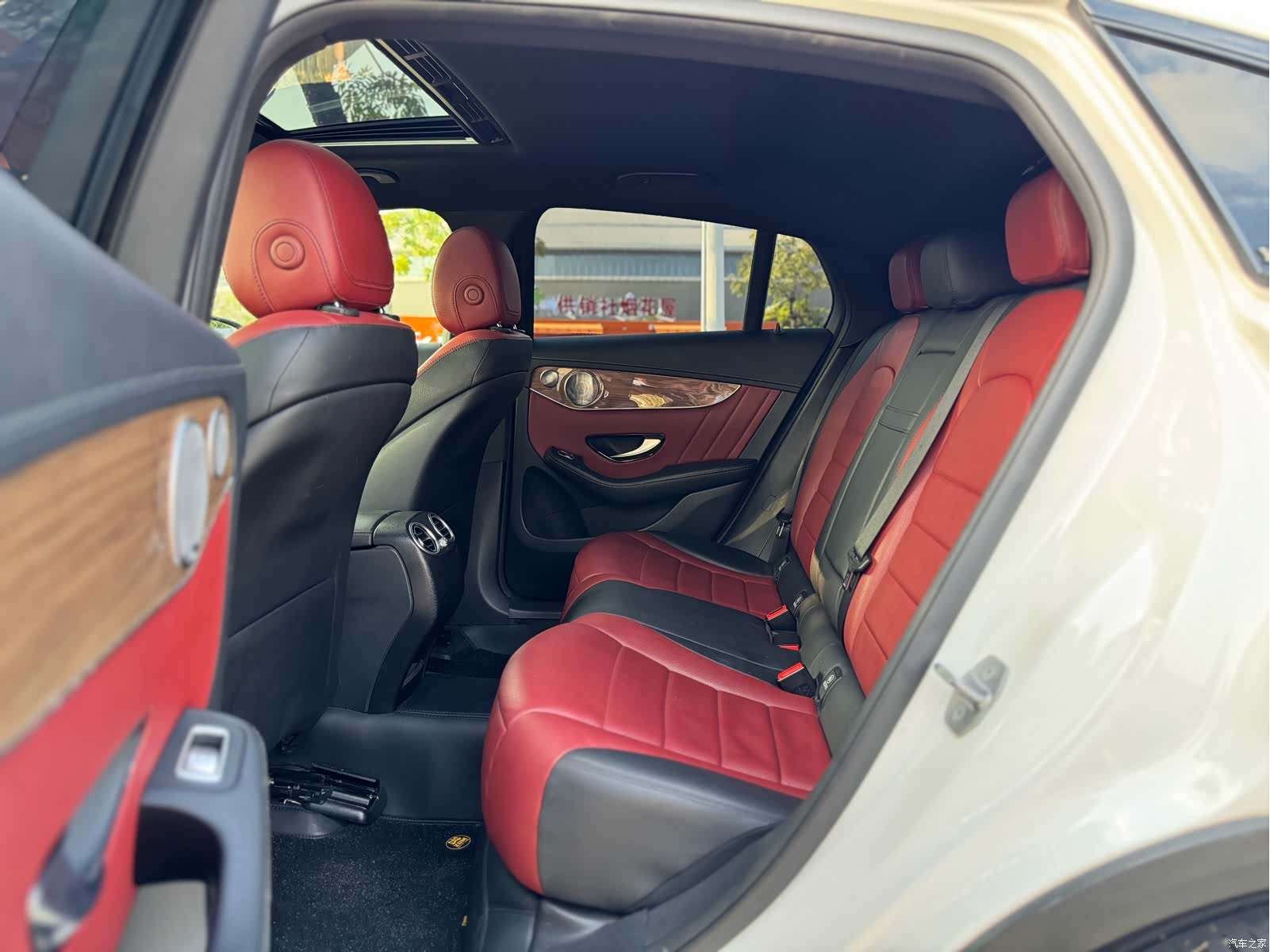 Mercedes-Benz GLC, 2018 16