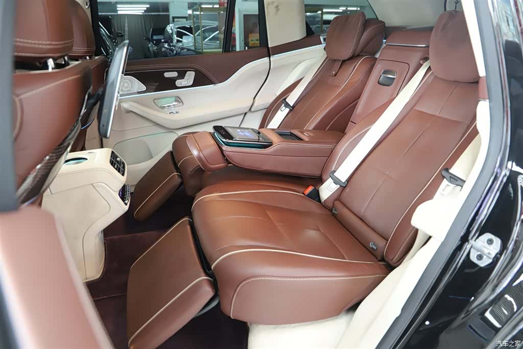 Maybach GLS, 2022 7