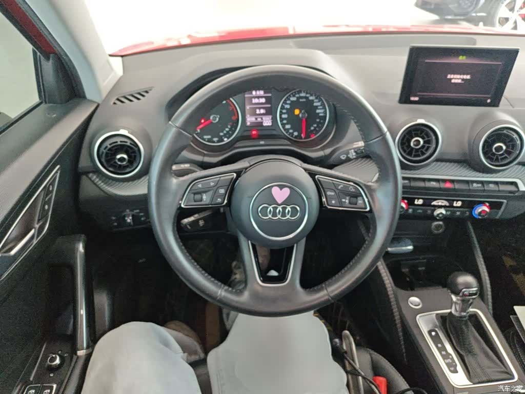 Audi Q2L, 2021 11