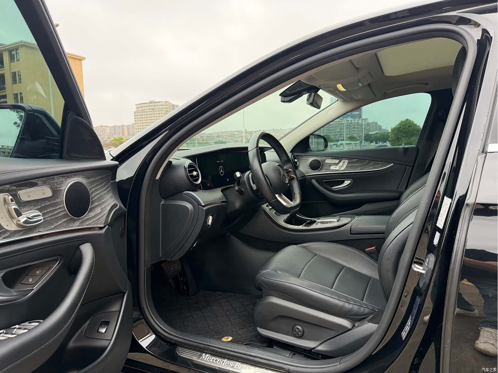 Mercedes-Benz E-Class, 2021 4
