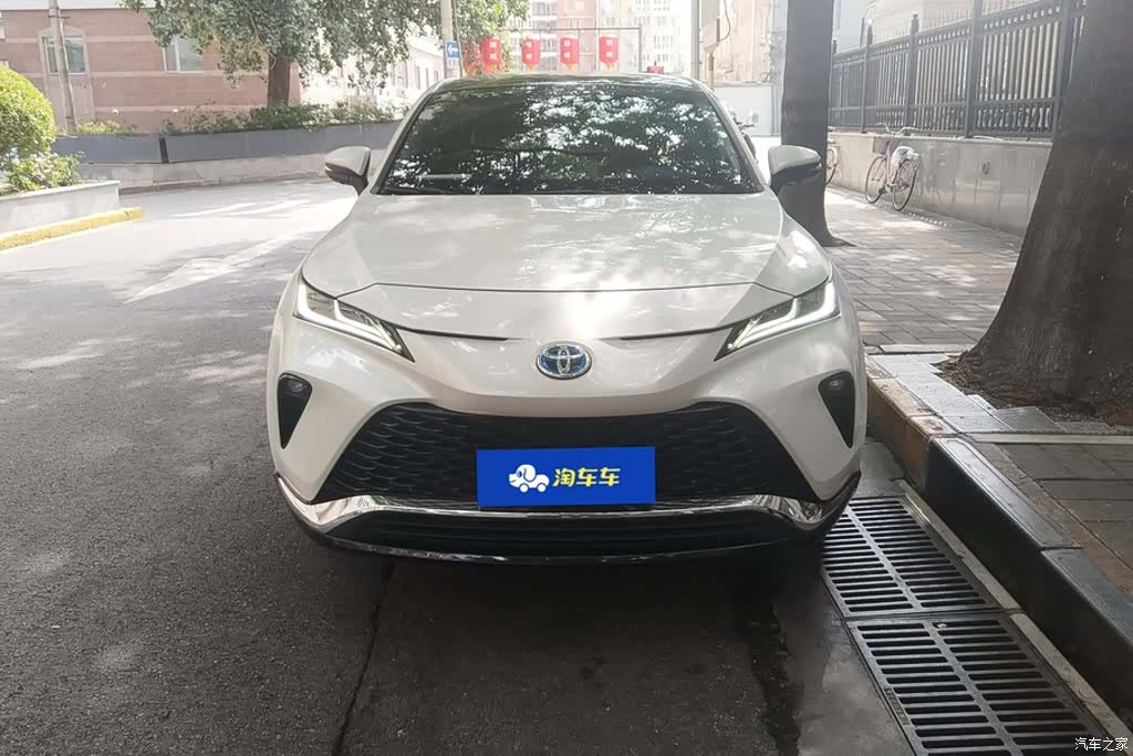 Toyota Venza, 2022 2