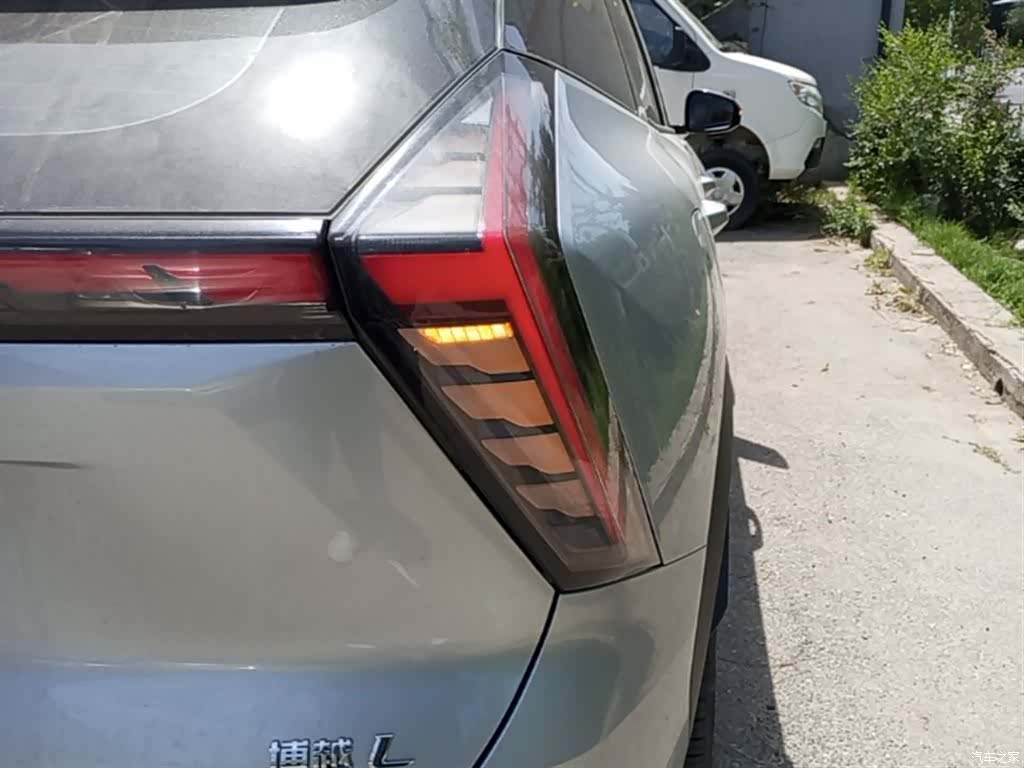 Geely Boyue, 2023 8