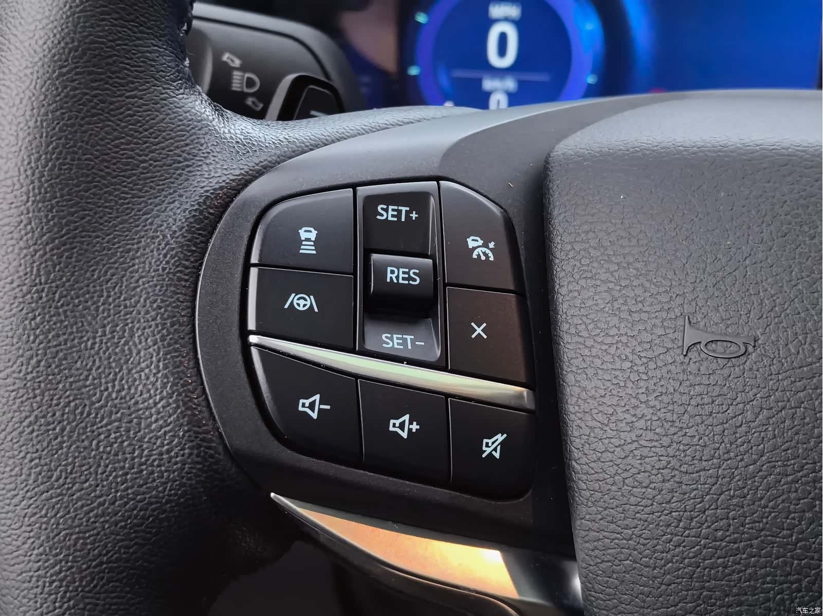 Ford Explorer, 2021 27