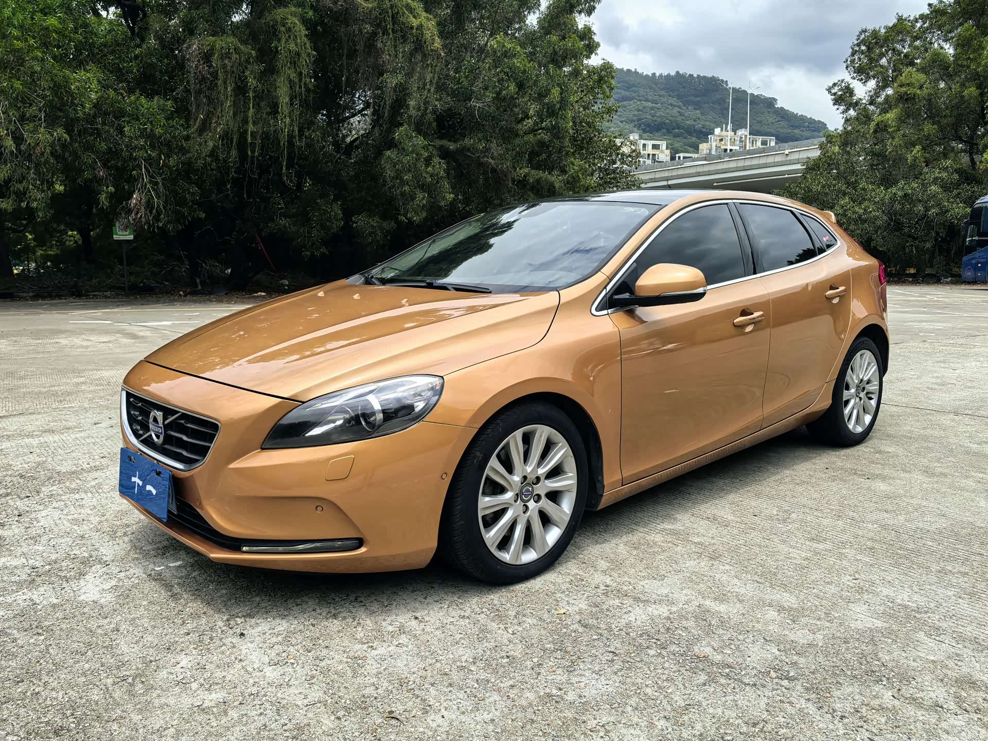 Volvo V40, 2014 1