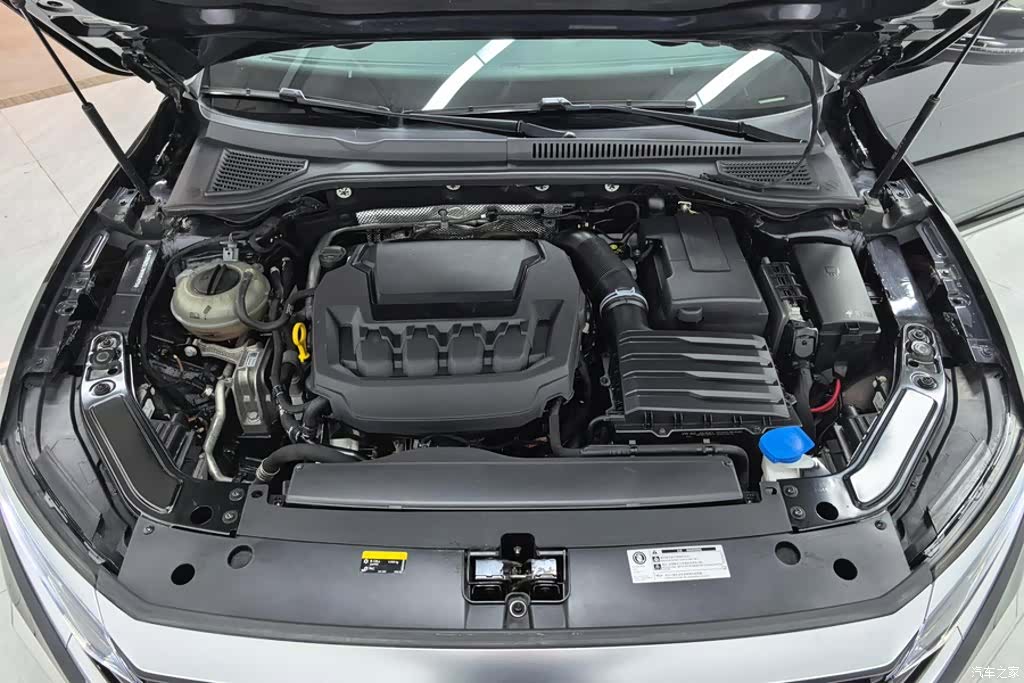 Volkswagen Passat, 2024 10