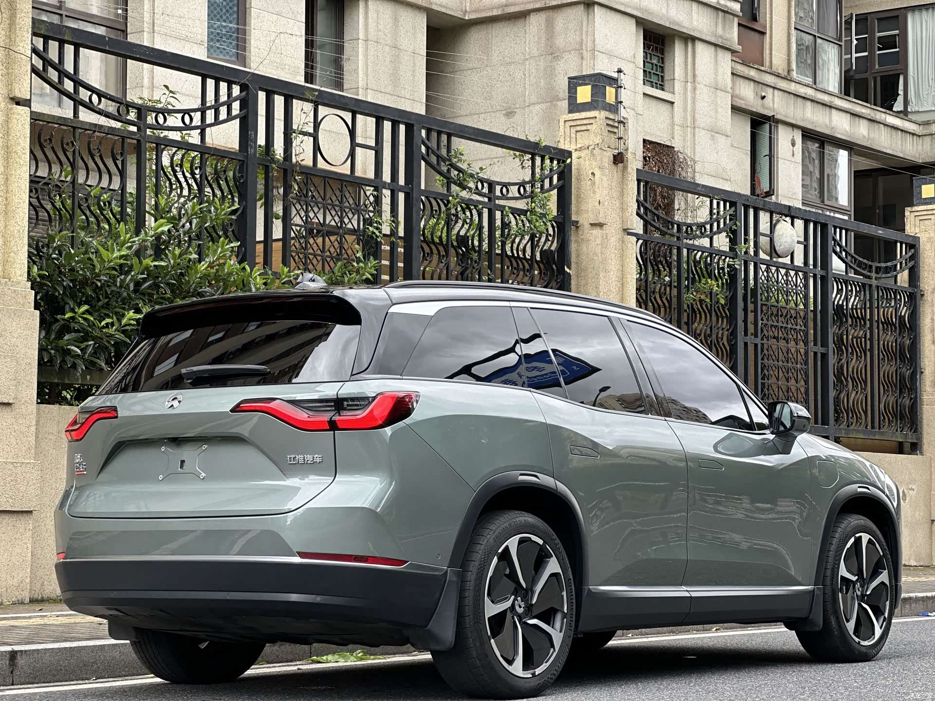 NIO ES8, 2022 6