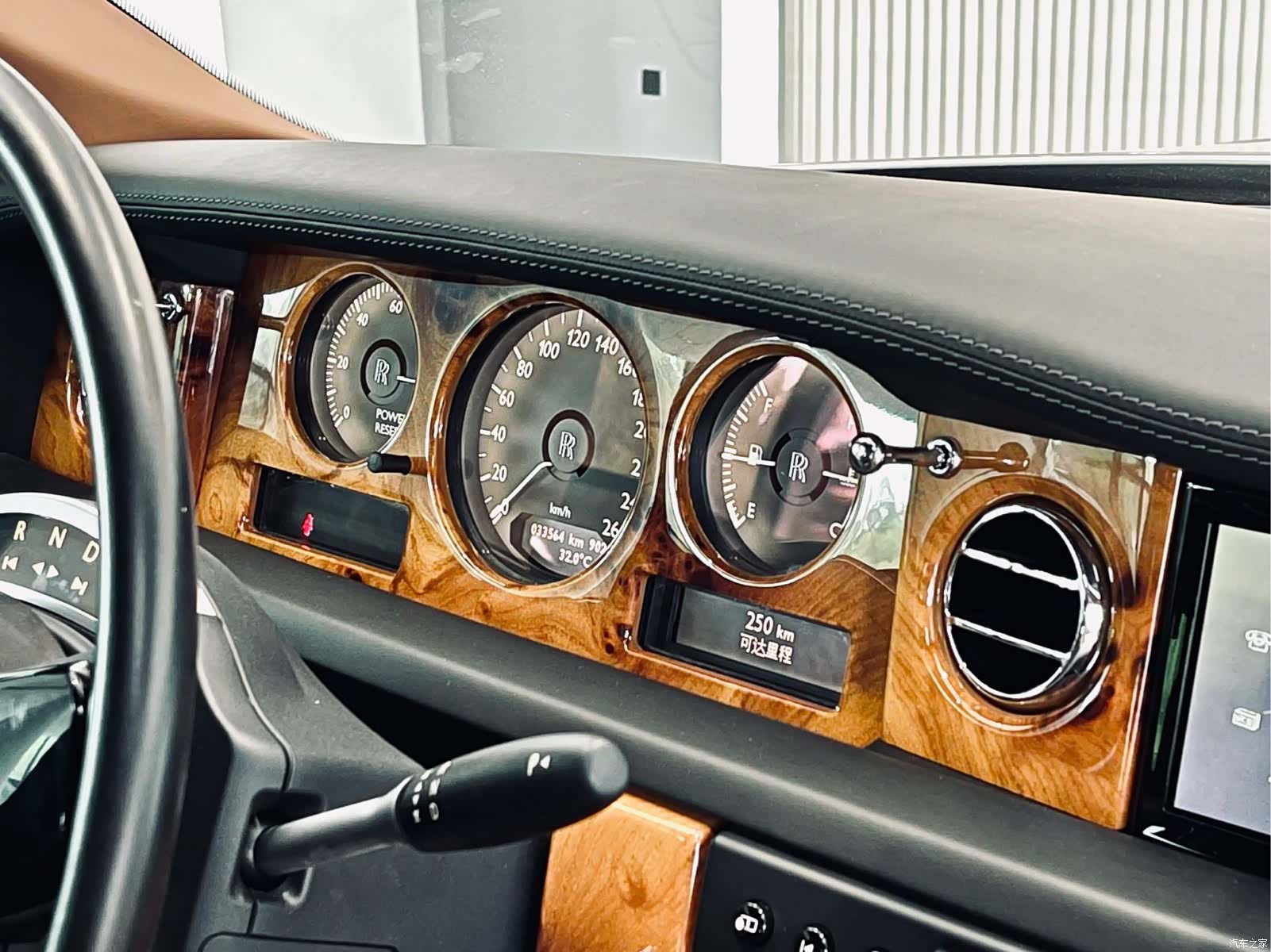 Rolls-Royce Phantom, 2014 8