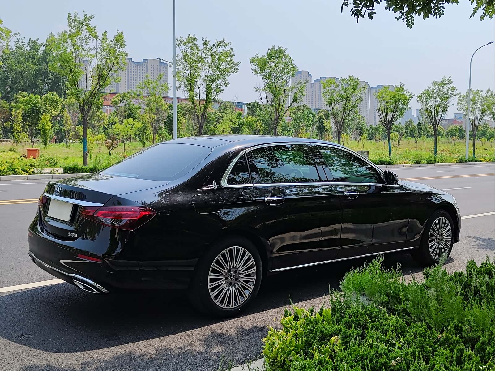 Mercedes-Benz E-Class, 2023 17