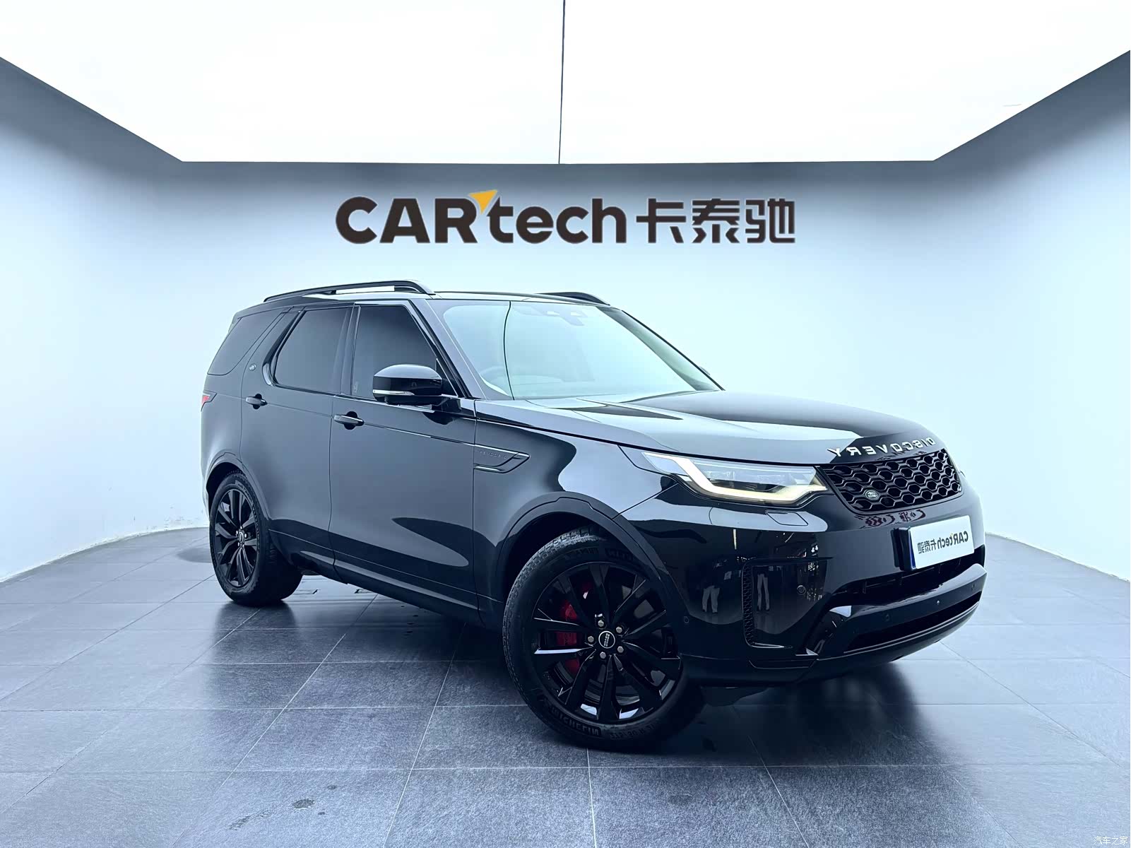 Land Rover Discovery, 2024 3