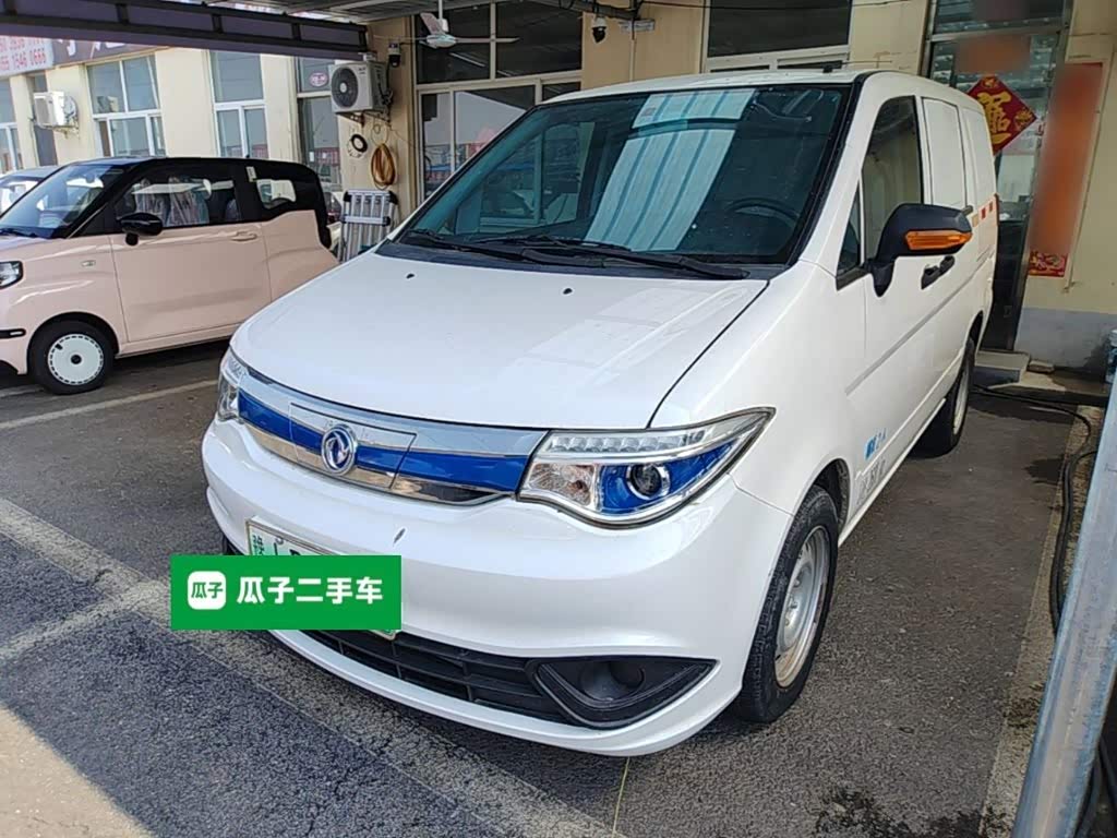 Dongfeng Succe
