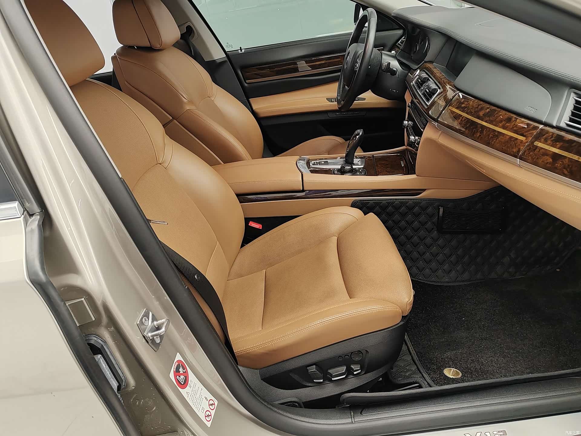 BMW 7 Series, 2012 20