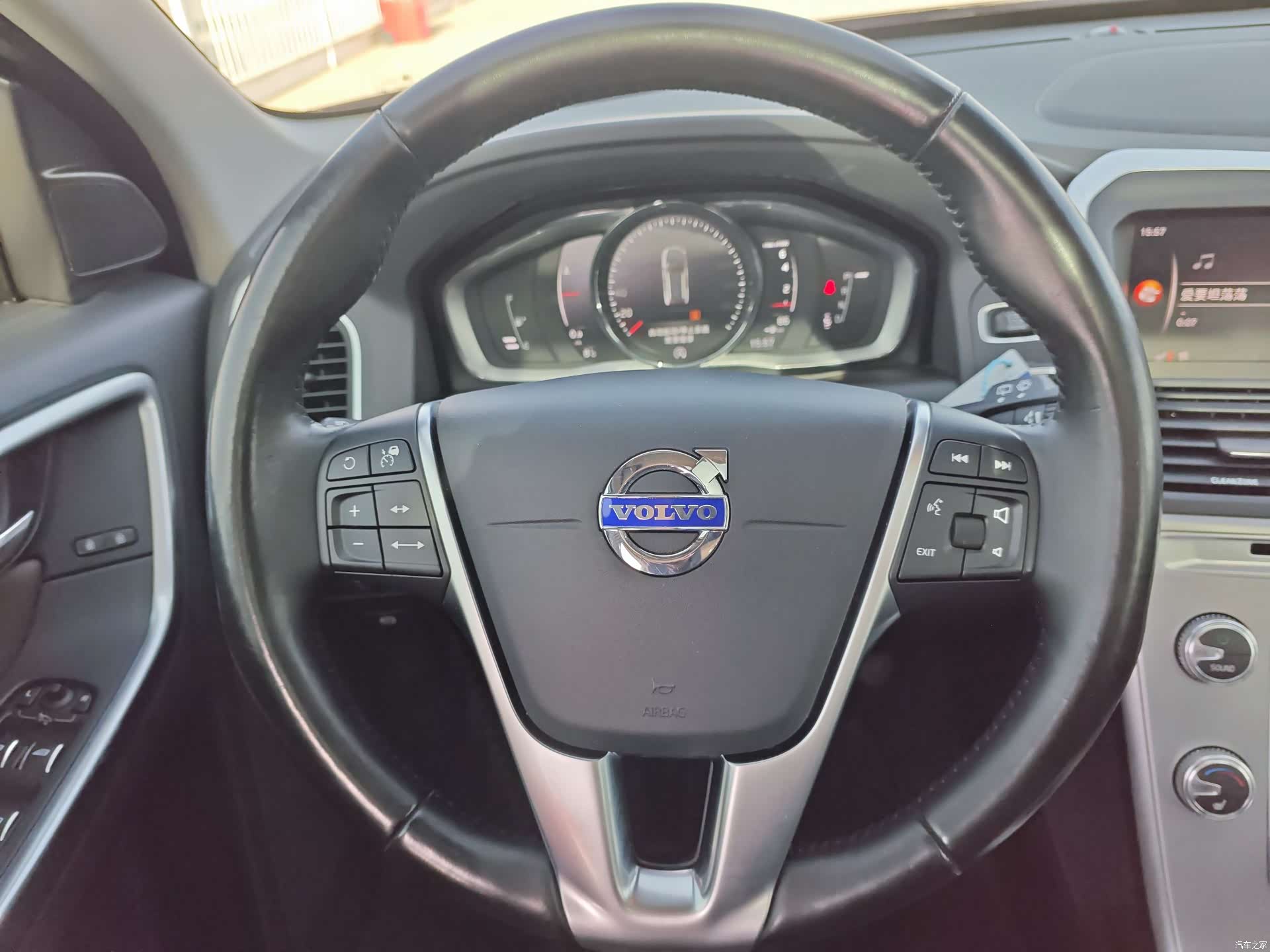 Volvo XC60, 2017 11
