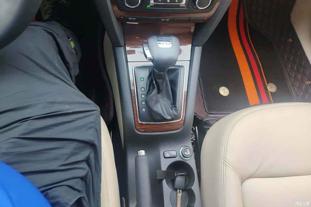 Skoda Octavia, 2013 16
