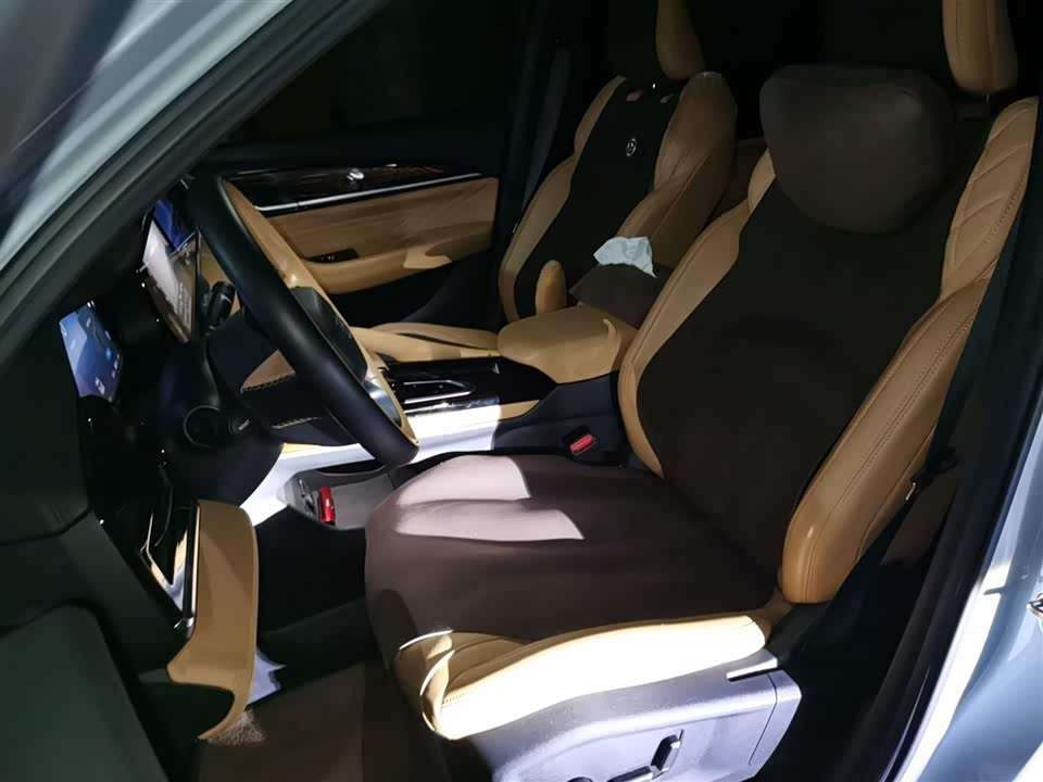 Geely Monjaro plug-in-hybrid