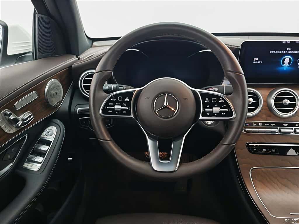 Mercedes-Benz GLC, 2023 11