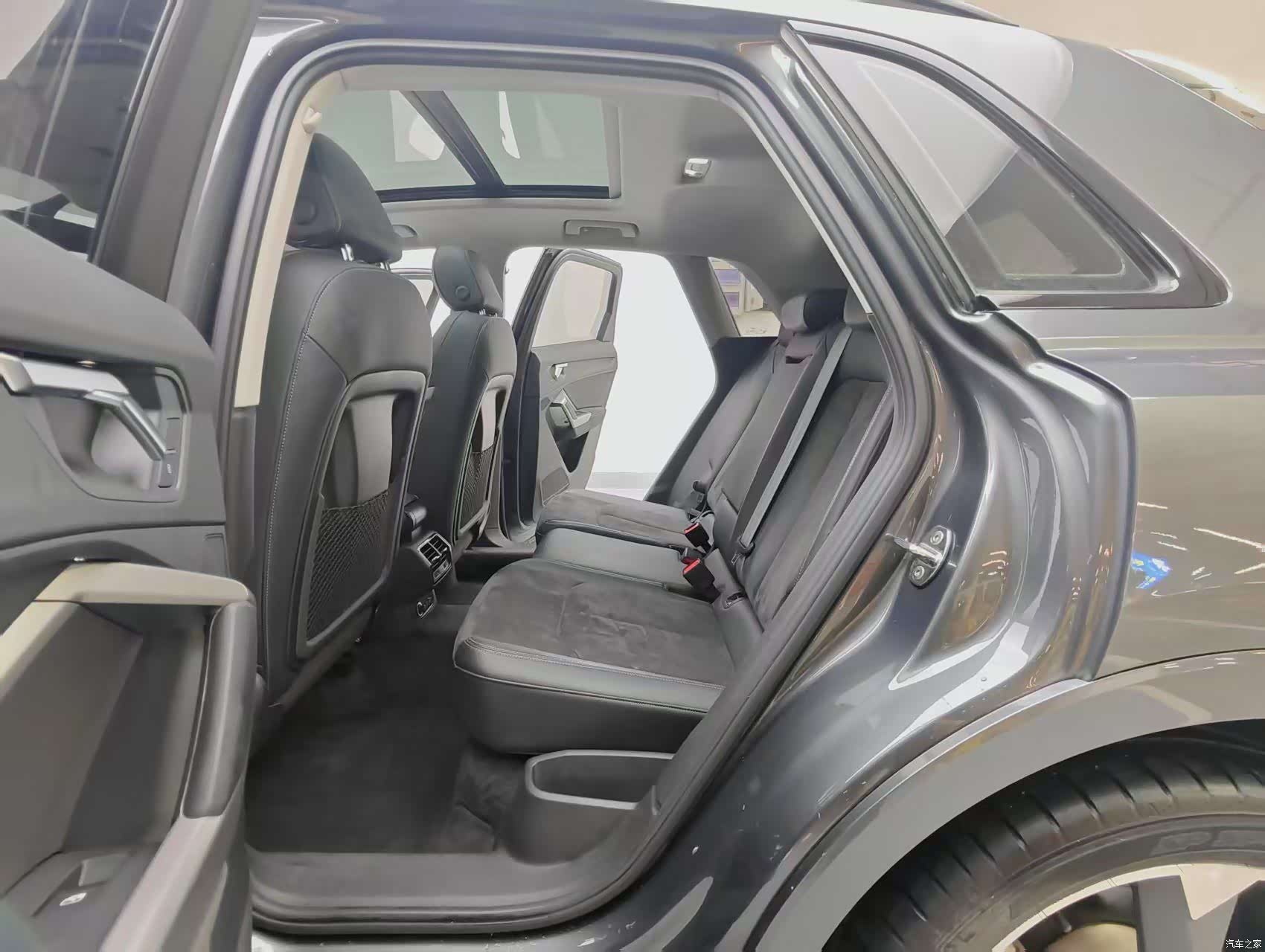 Audi Q3, 2023 11