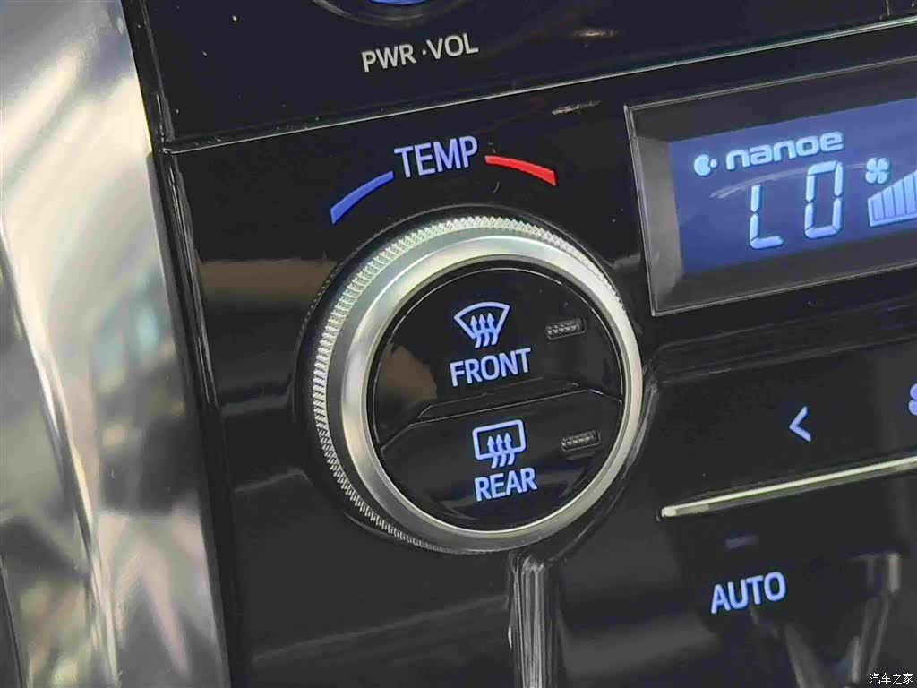 Toyota Alphard, 2021 18