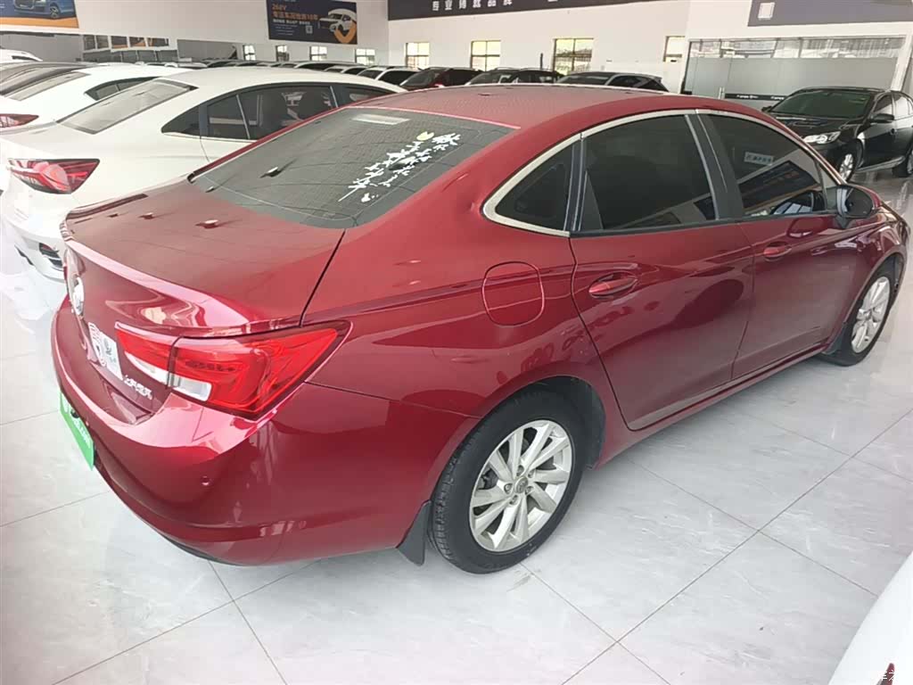 Buick Verano, 2018 7