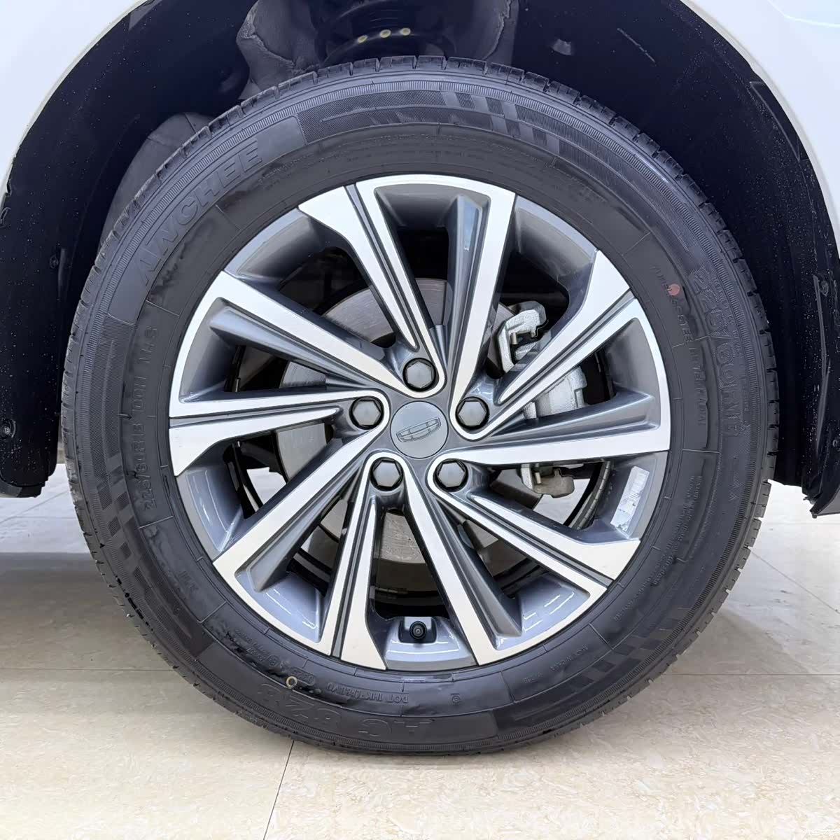 Geely X6, 2023 24