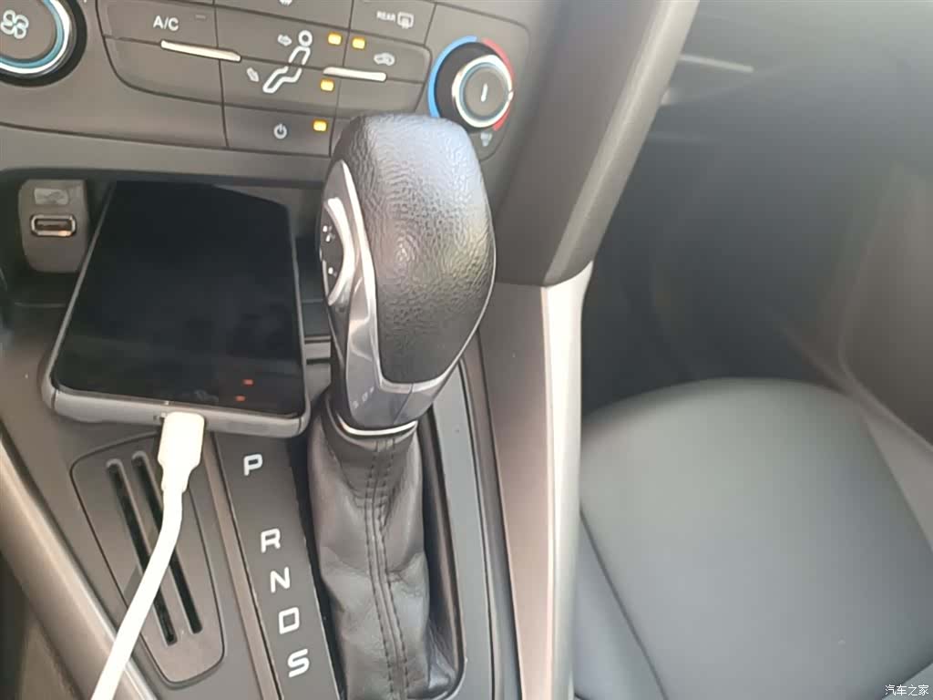 Ford Focus, 2018 14