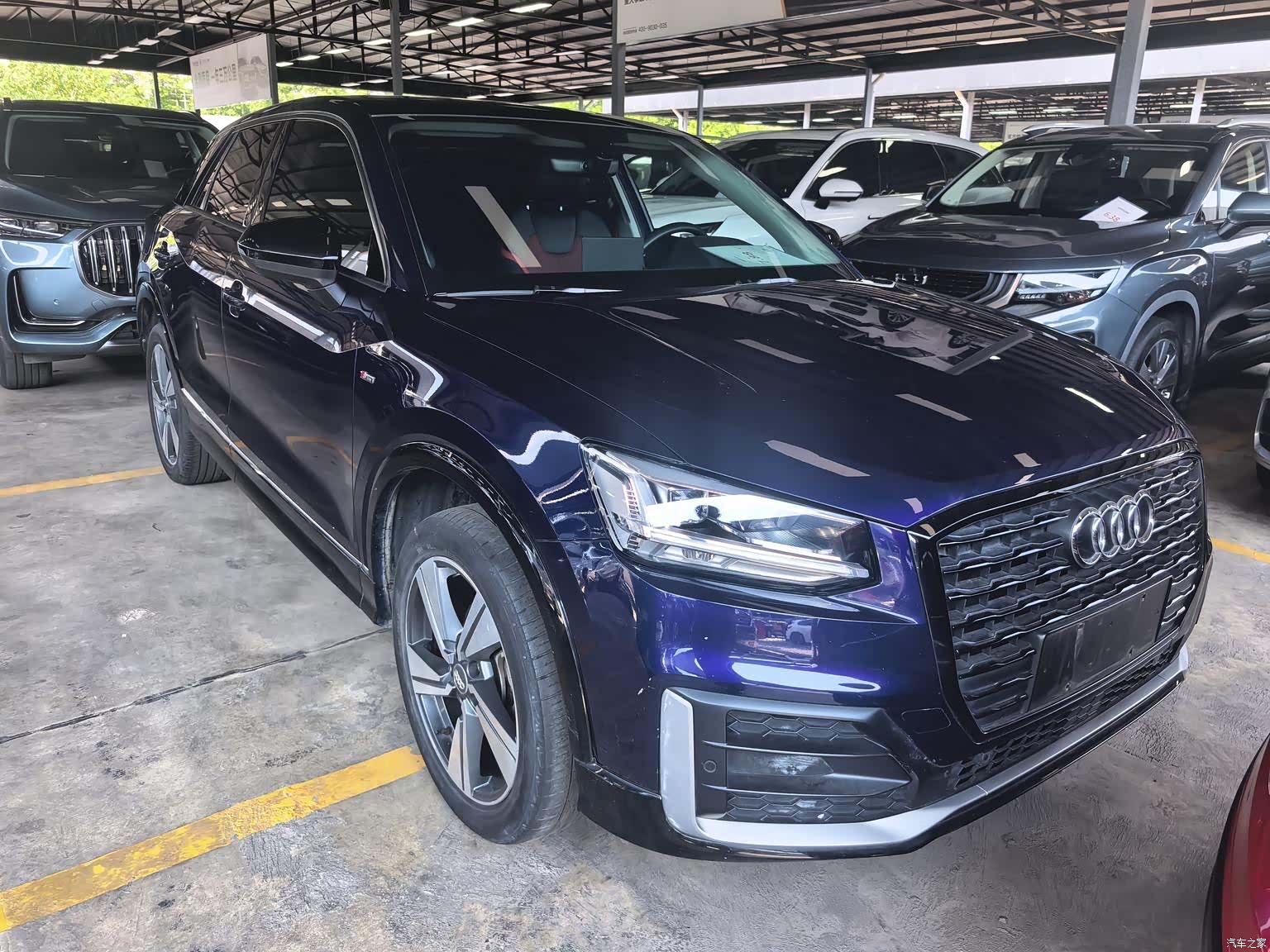 Audi Q2L, 2020 1
