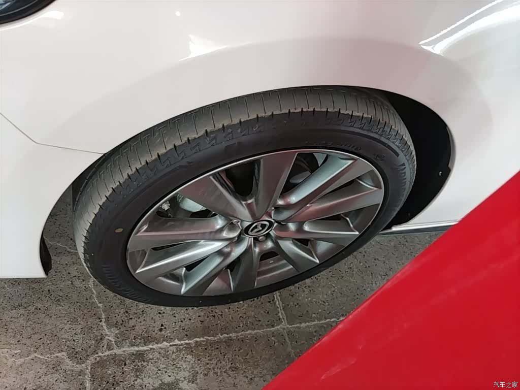 Mazda Mazda3, 2024 23