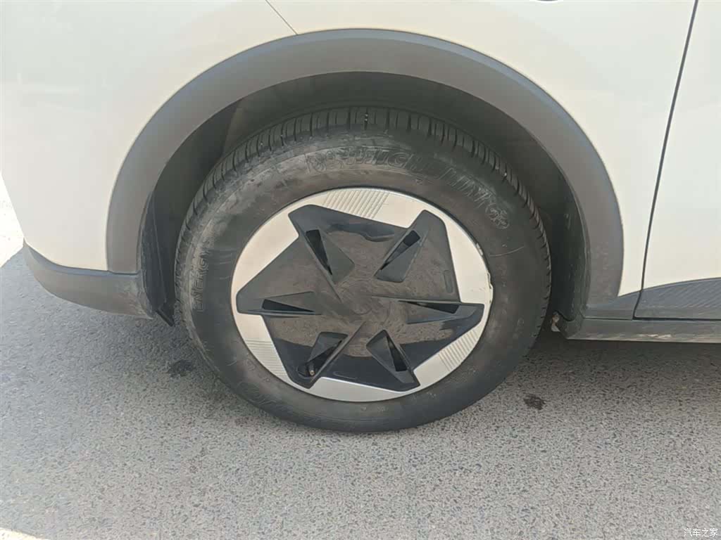 Geely E, 2024 23