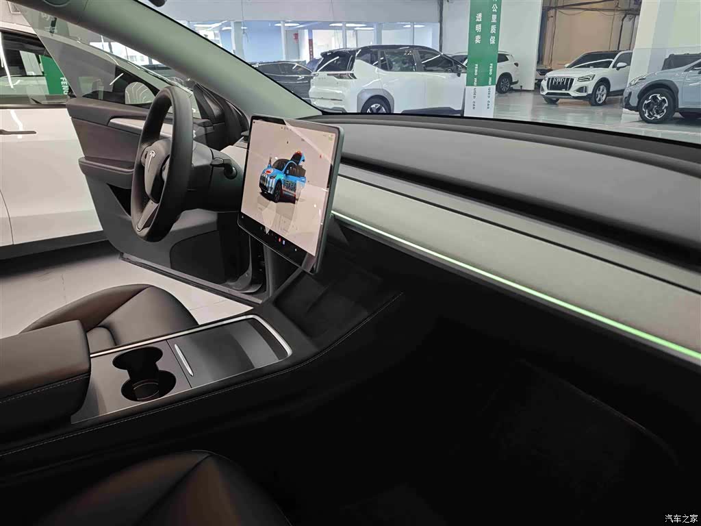 Tesla Model Y, 2024 11