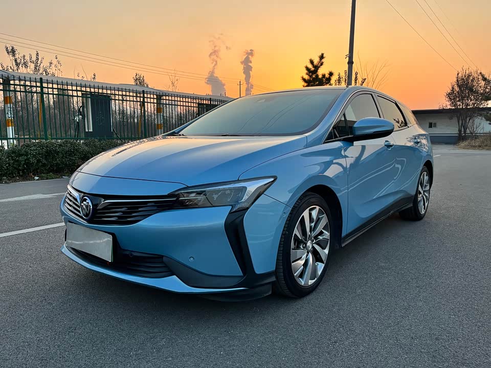 Buick Slightly blue 6