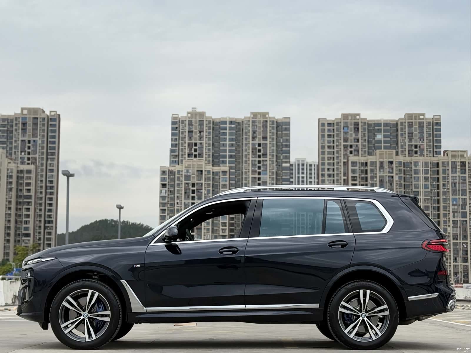 BMW X7, 2025 12