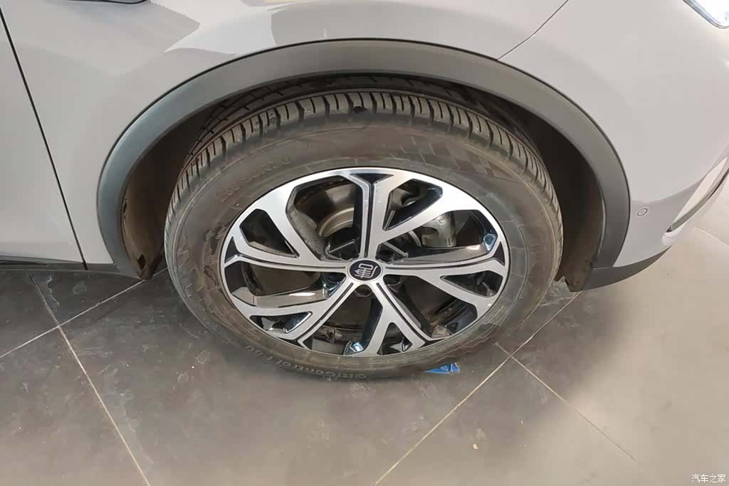 BYD Tang, 2025 6
