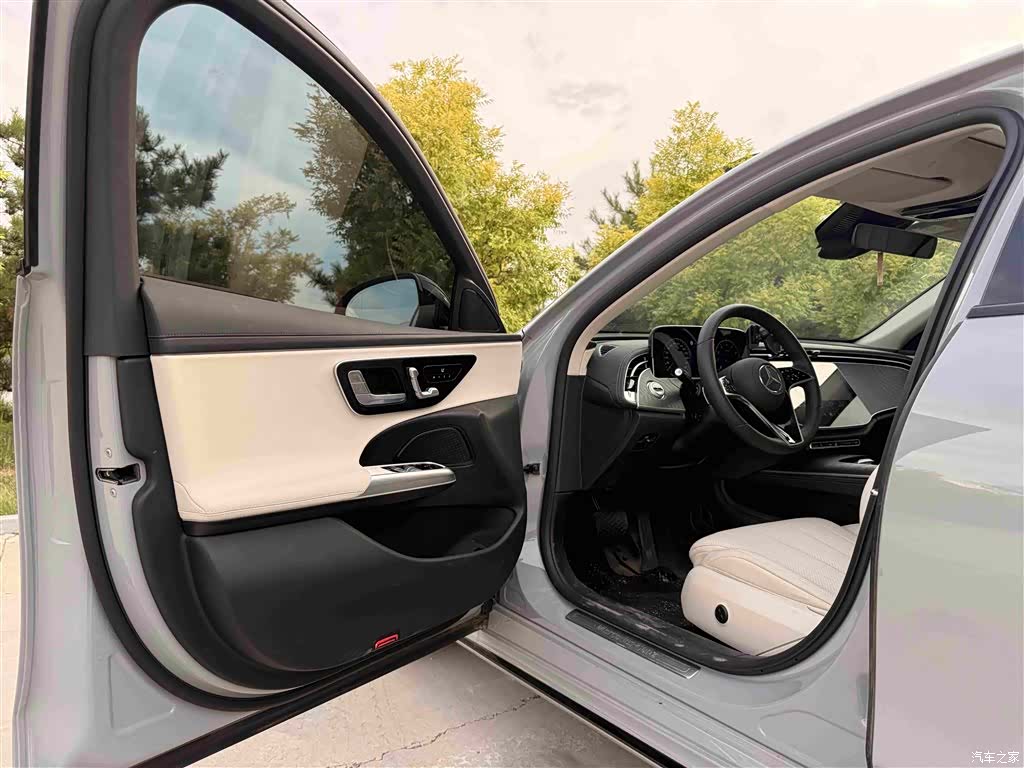 Mercedes-Benz E-Class, 2026 4