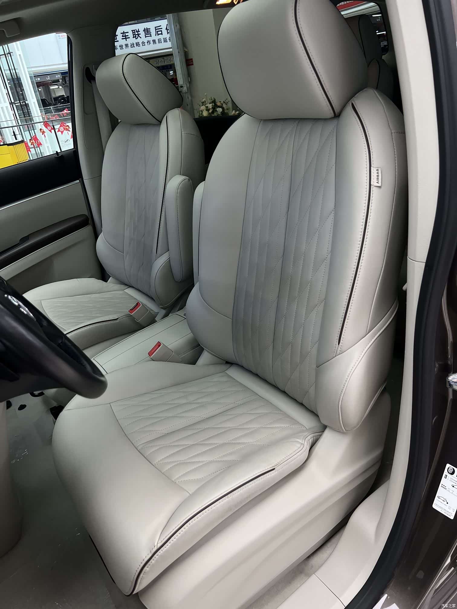 Buick GL8, 2022 11