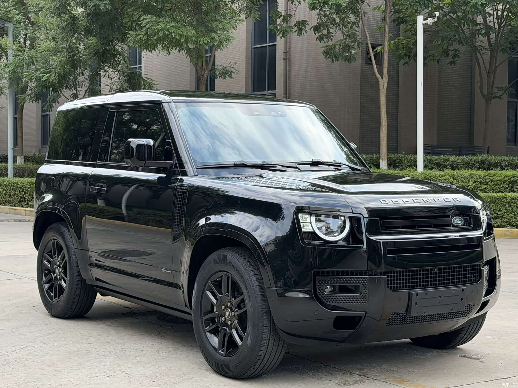 Land Rover Defender, 2021 4