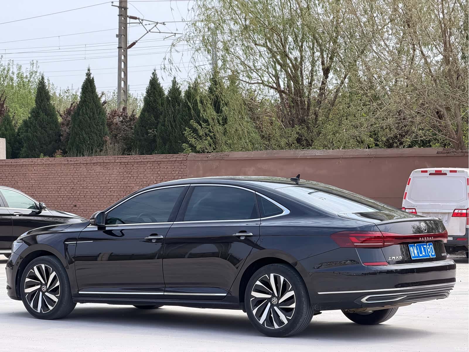 Volkswagen Passat, 2022 4